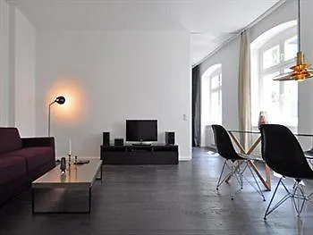Homage Design Apartments 0*, Berlín Německo